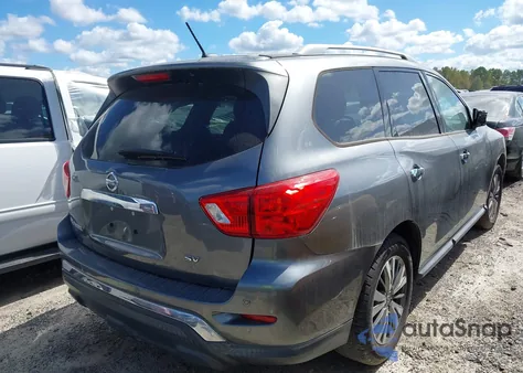 2018 Nissan Pathfinder Sv z USA, uszkodzony, nr VIN 5N1DR2MN2JC634432